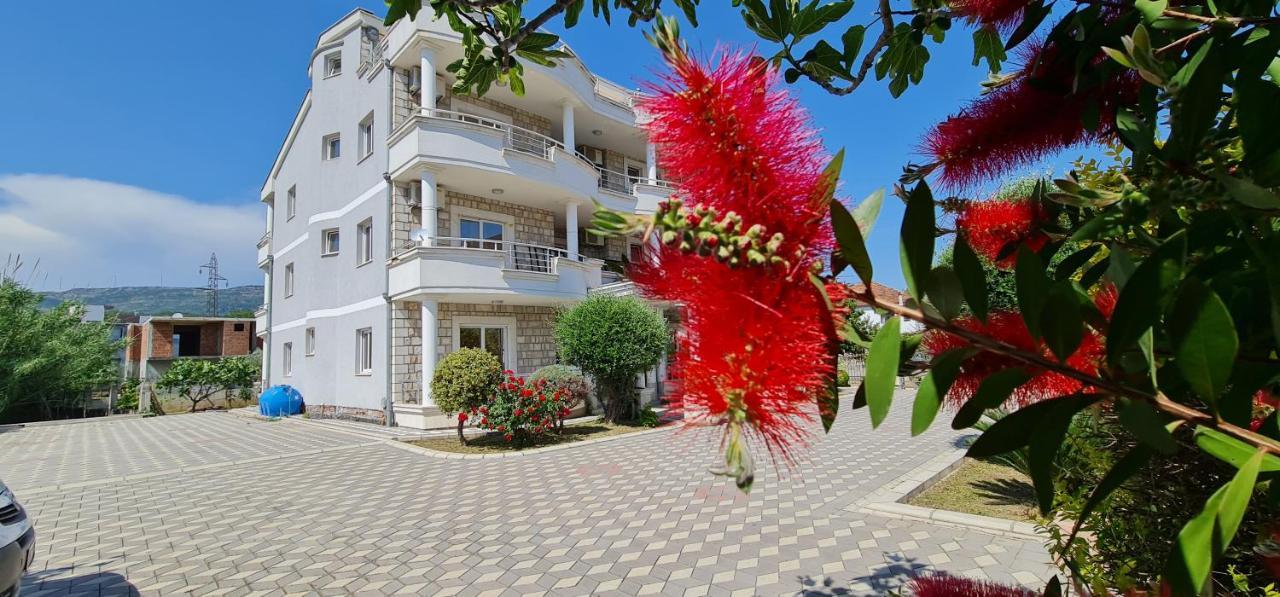 Meti Apartments Улцинь Экстерьер фото