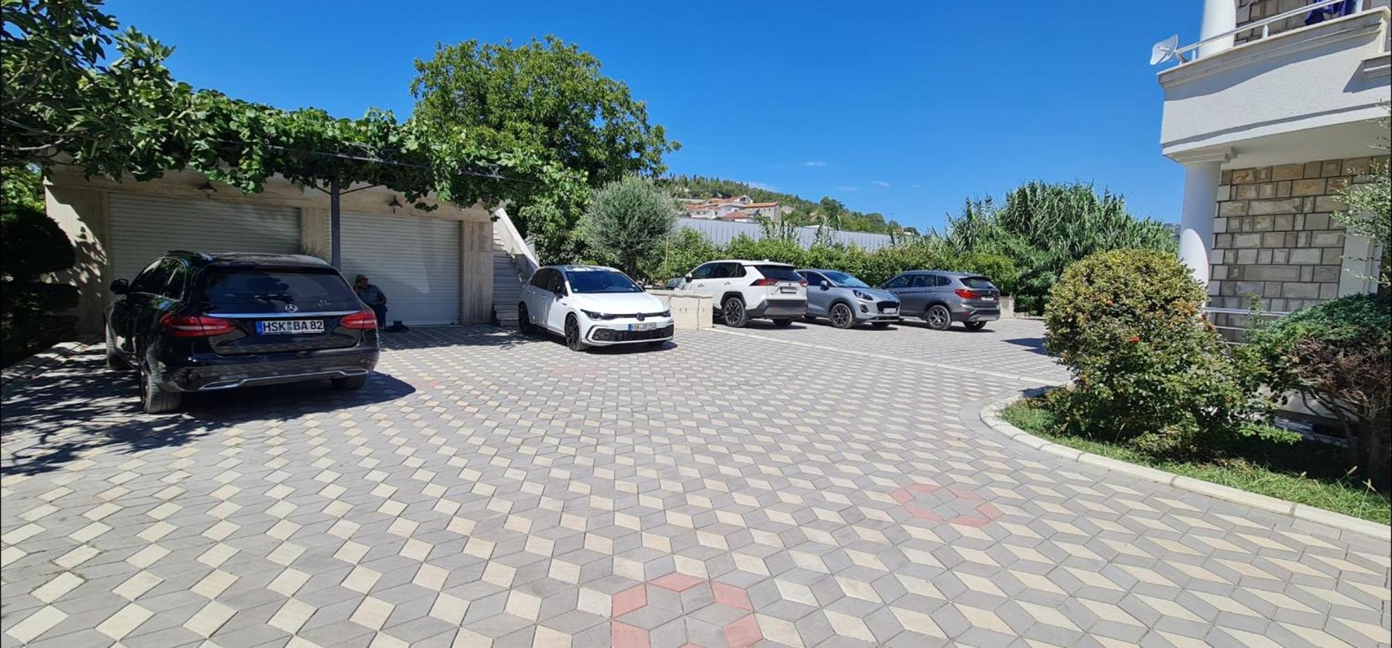Meti Apartments Улцинь Экстерьер фото